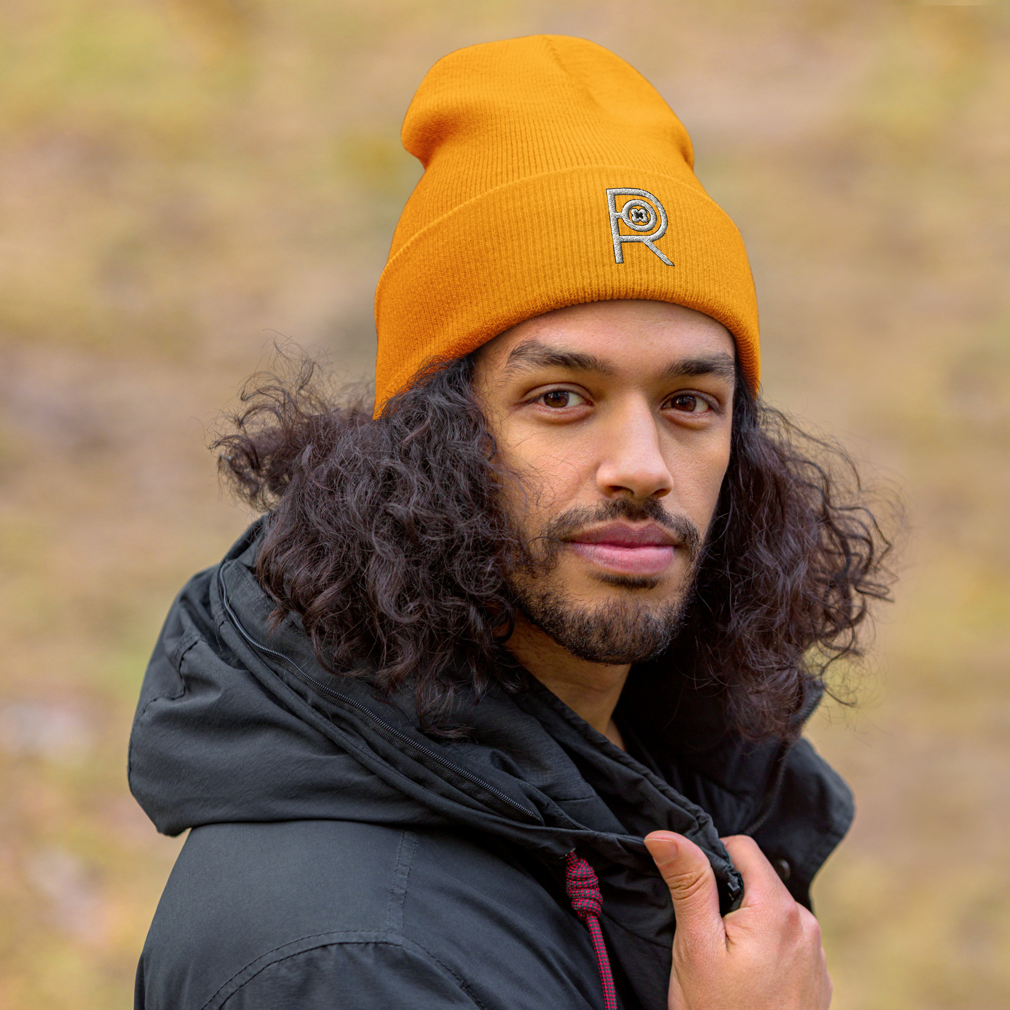 R - White And Black Outlined Unisex Cuffed Beanie - Image 11