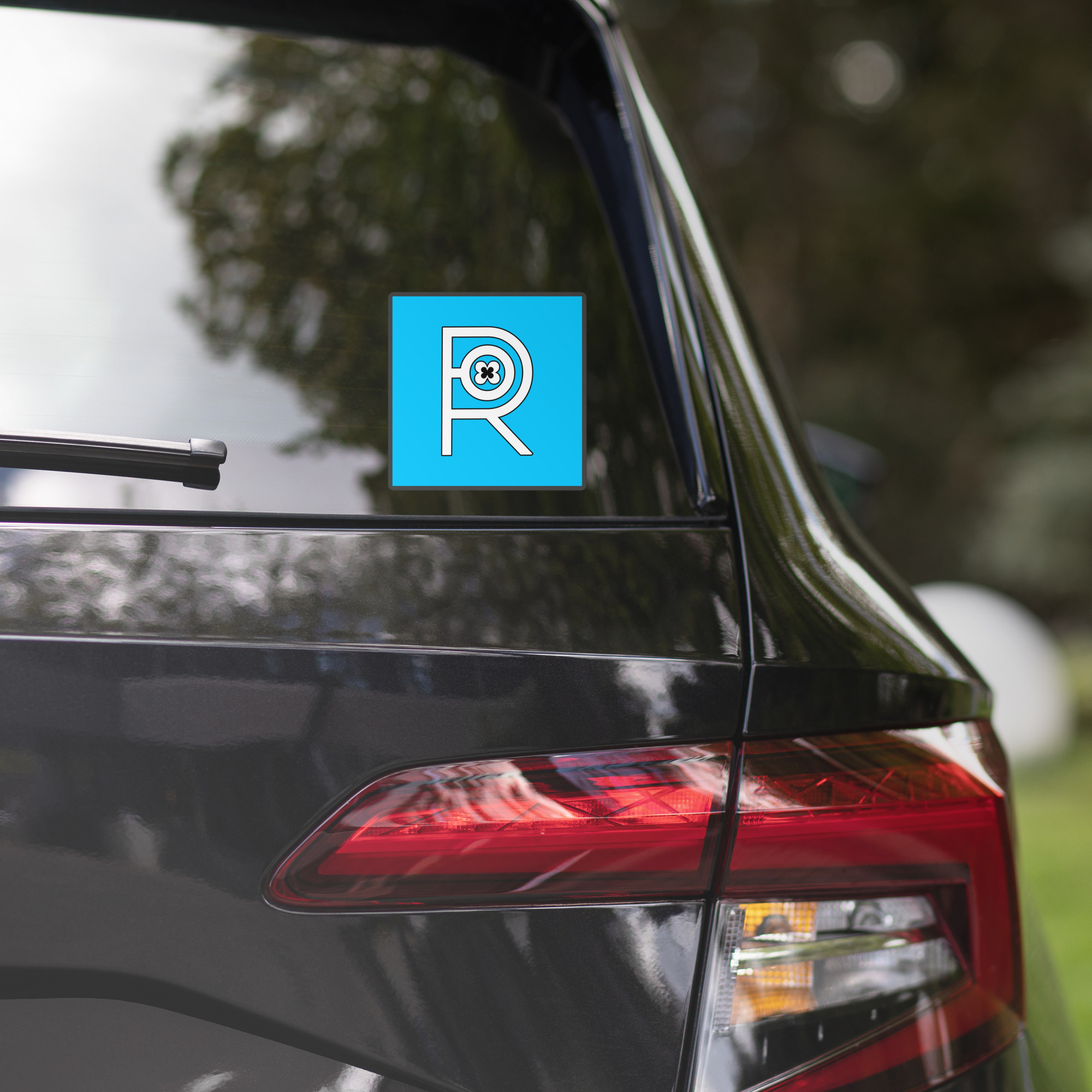 R - White And Black Outlined Sky Blue Eclipse Bubble-free Stickers